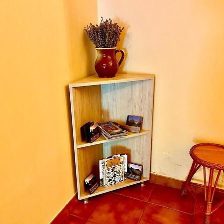 P&P Jicin Apartments - Soukrome 2-3 Luzkove Pokoje S Vlastni Kuchyni A Koupelnou Buitenkant foto