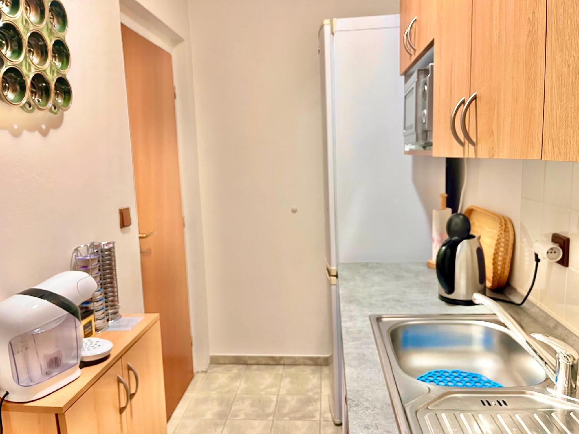 P&P Jicin Apartments - Soukrome 2-3 Luzkove Pokoje S Vlastni Kuchyni A Koupelnou Buitenkant foto